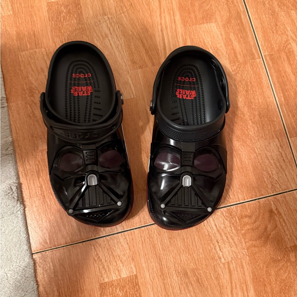 Crocs - Picture 4 of 7
